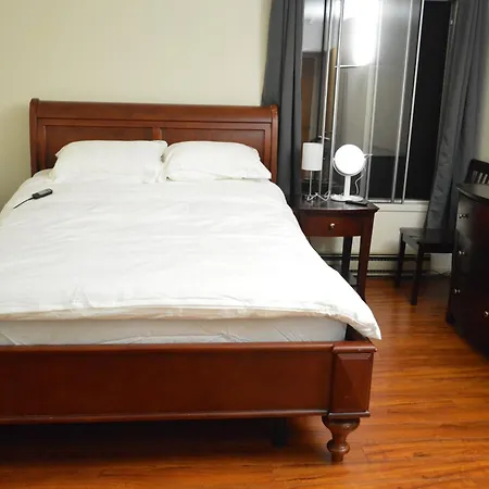 Modern One Bedroom Unit, Sofa Bed, Adjustable Queen Bed, 75 Inch Smart Tv And Indoor Secure Parking